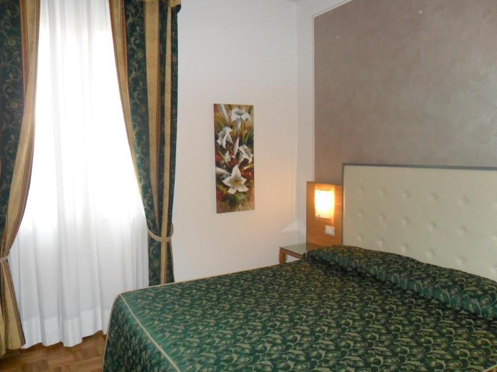 Hotel Riviera Segrate Δωμάτιο φωτογραφία