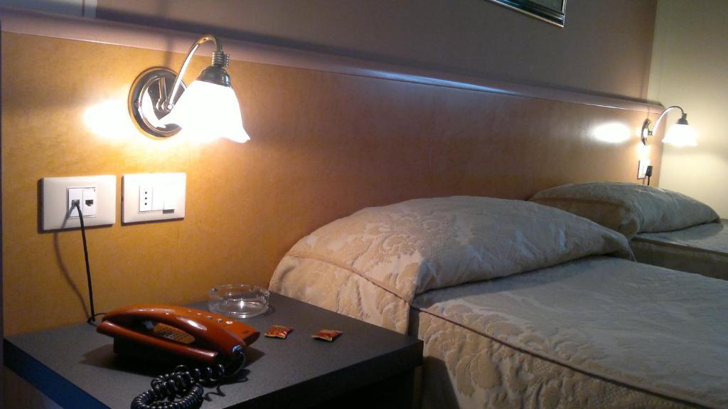 Hotel Riviera Segrate Δωμάτιο φωτογραφία